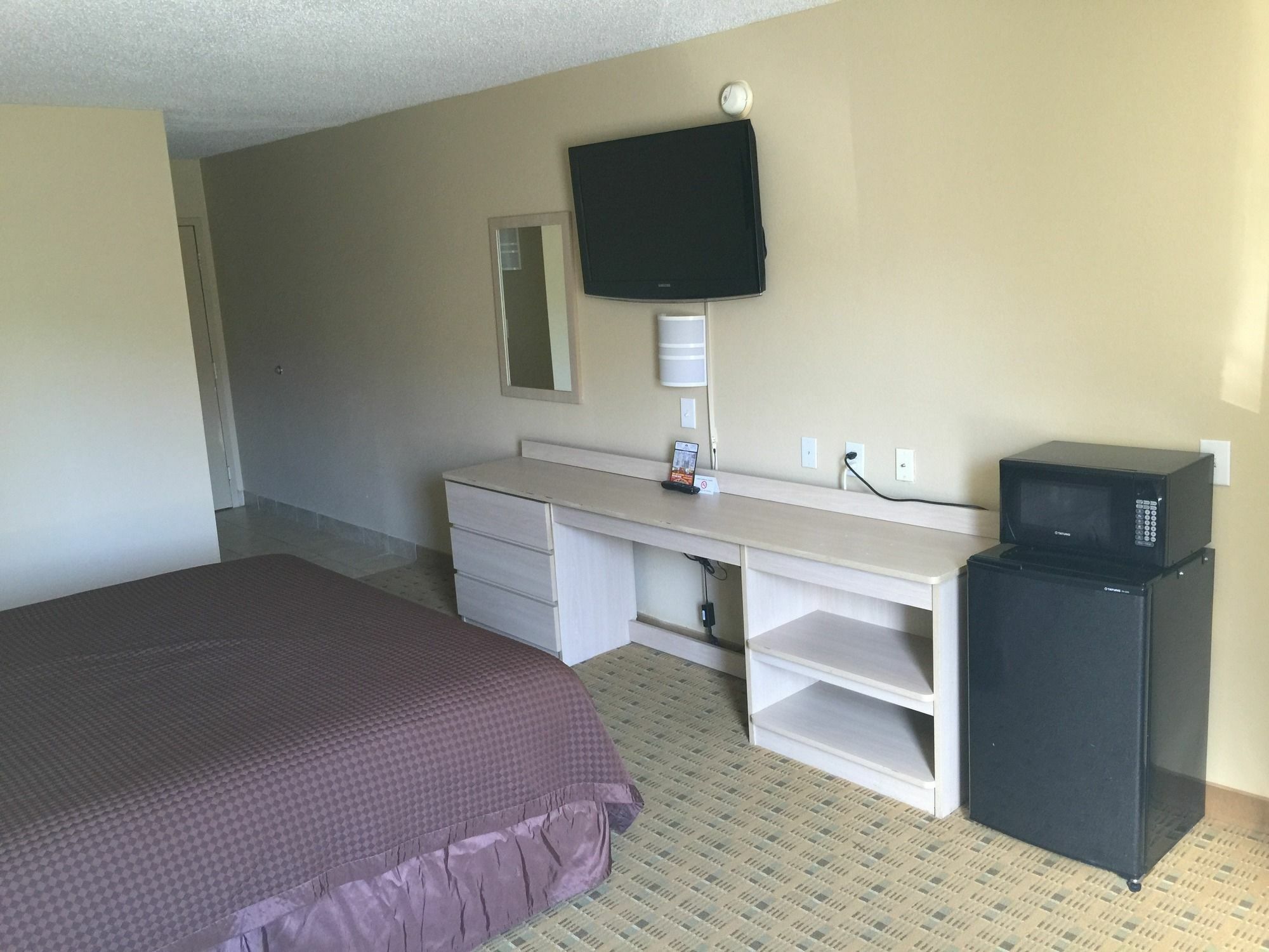 Motel Red Roof North-crabtree Mall-lenovo Center Raleigh
