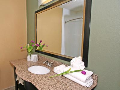 Motel Red Roof North-crabtree Mall-lenovo Center 2*
